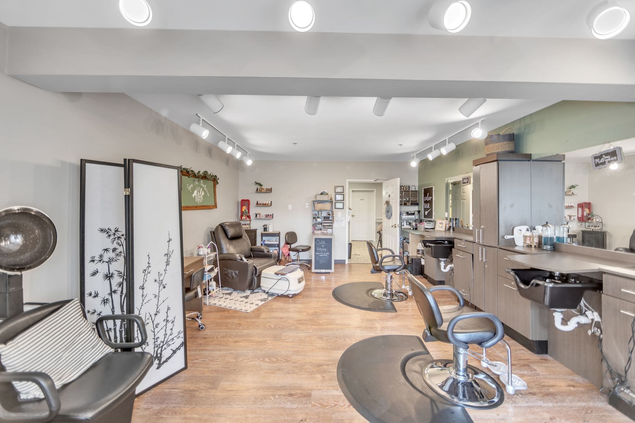 - Grace Management On-site salon and spa at Parkrose Estates, a provider of luxury independent senior living near Syracuse, NY.