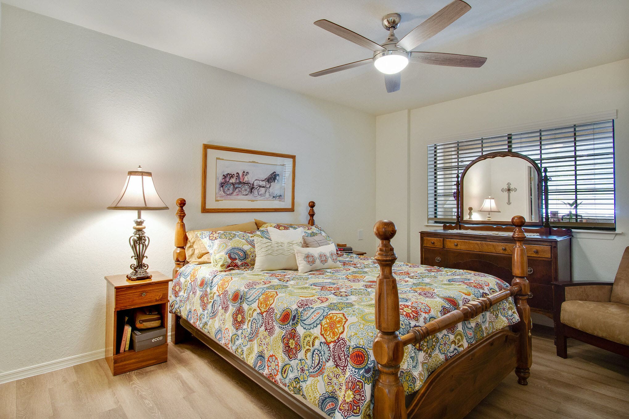 Interior image of an apartment bedroom at The Country Club of La Cholla.