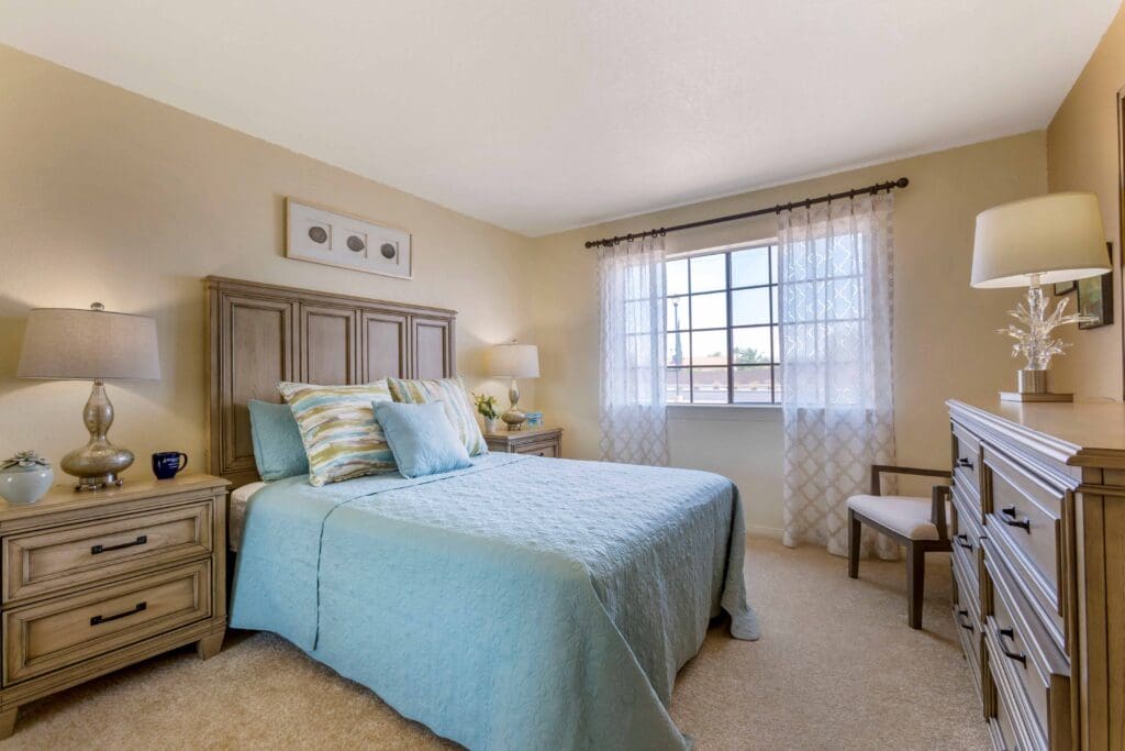 Final-Selects-303A5244-1024x683 - Grace Management Resident's bedroom at Inspirations of Mesa.
